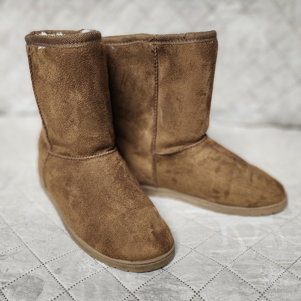 Dawgs brand boots size 10 brown